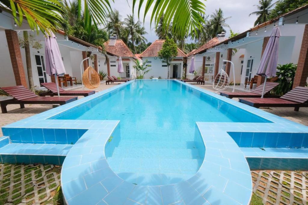 Duc Anh Bungalow Дуонг-Донг Экстерьер фото